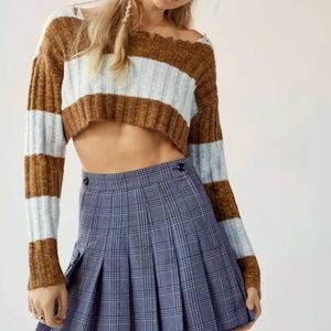NWT Urban Outfitters BDG Winona Distressed Cropped Sweater
